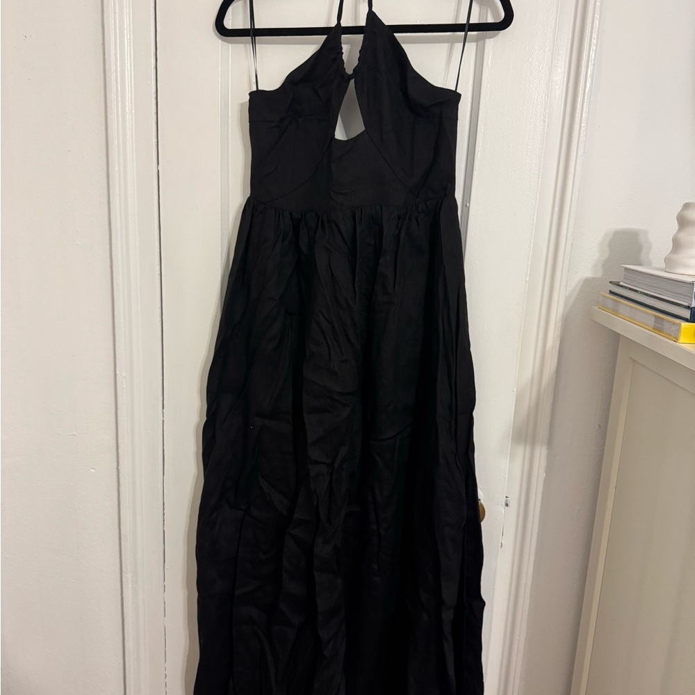 DISSHElegant Black Halter Dress